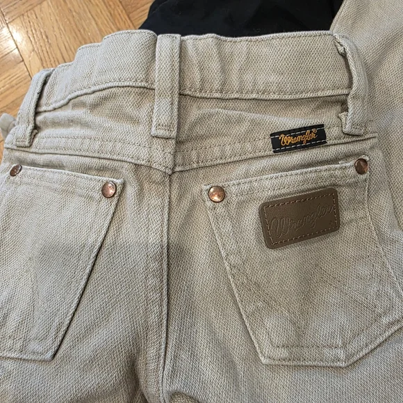 Boy's Wrangler Size 4 Slim Jeans - Picture 3 of 4
